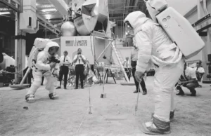 Apollo-11-crew-traning