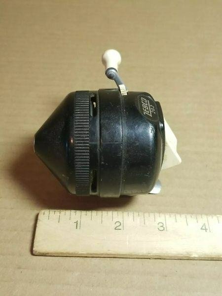  the Vintage Metal Foot Casting Fishing Reel