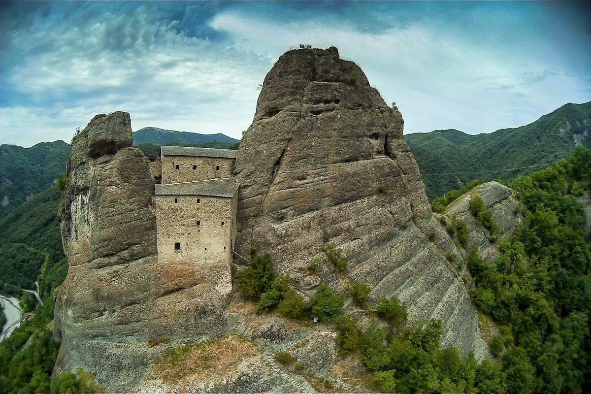 Il Castello della Pietra, capolavoro d'architettura | Storie di Territori