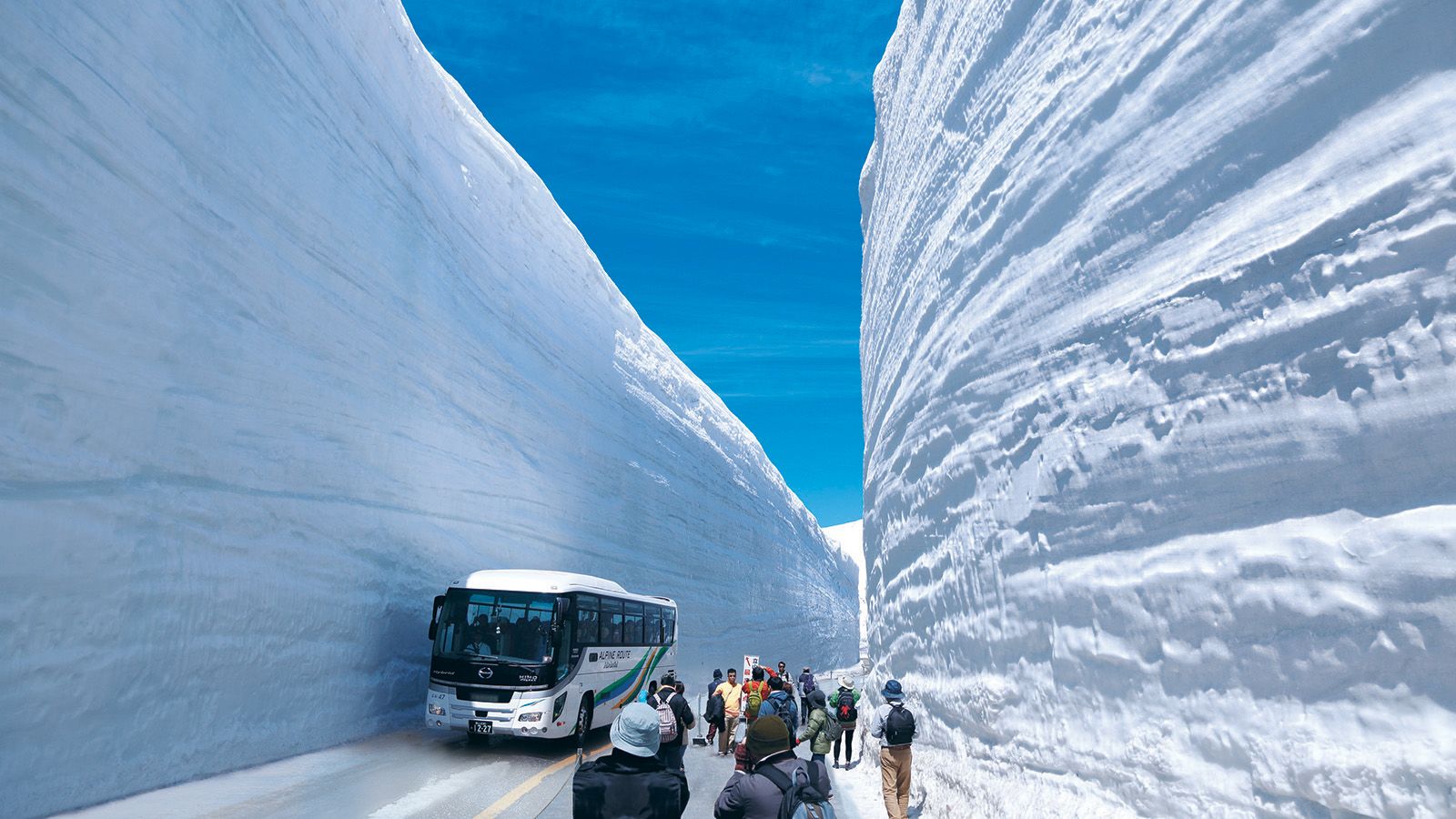 Roof of Japan': Deep snow corridor opens to visitors | CNN