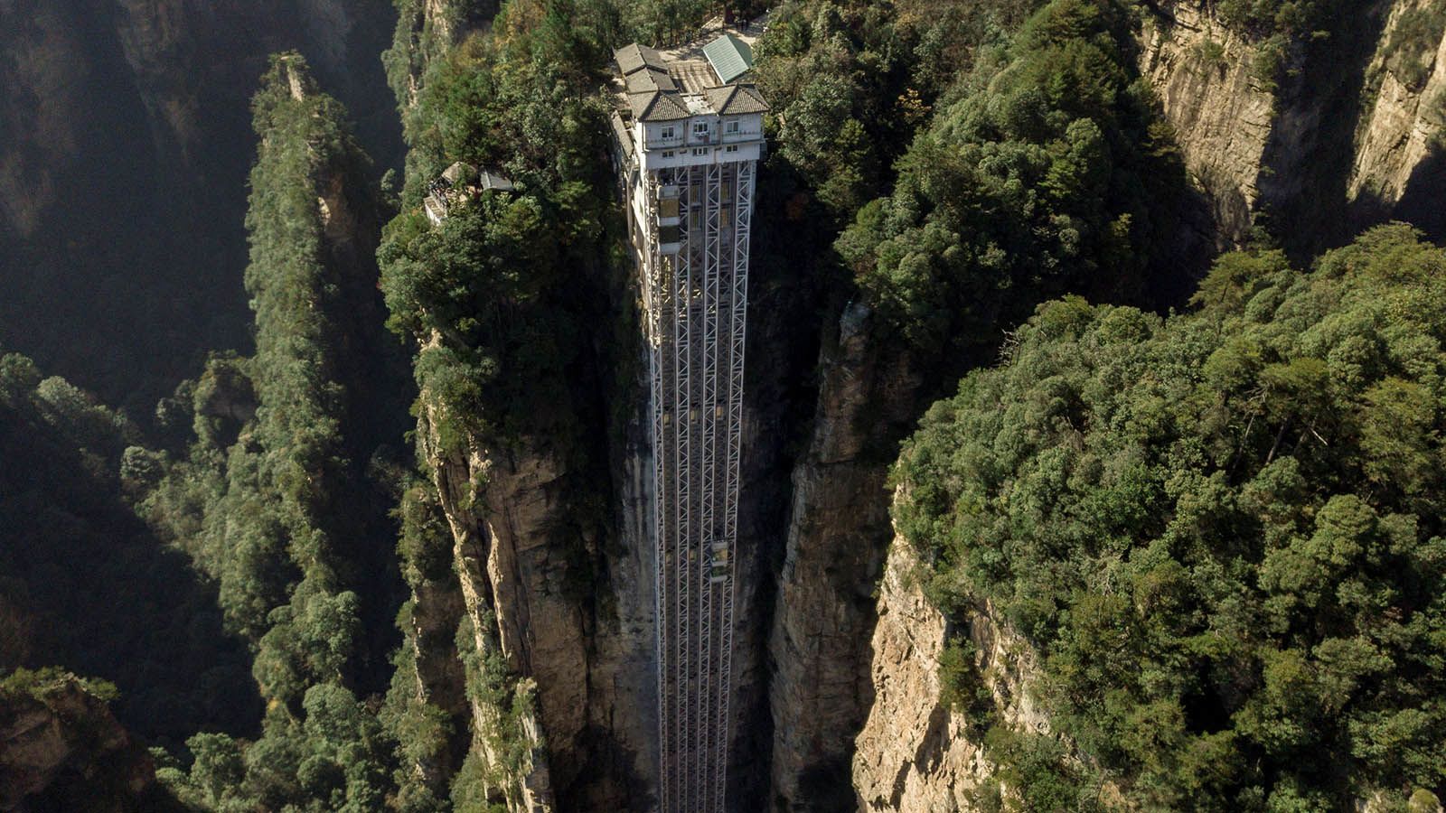 World's tallest outdoor elevator offers views over 'Avatar' landscape | CNN