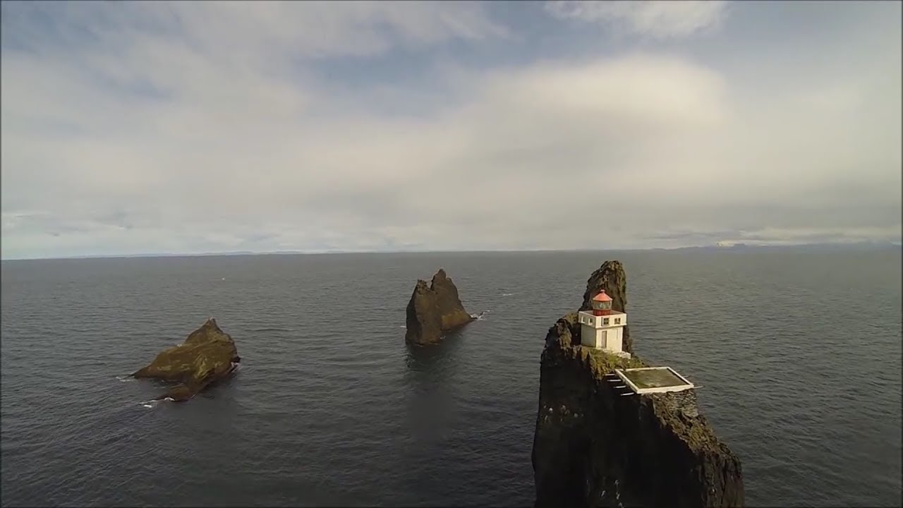 Thridrangar Lighthouse | Guide to Iceland