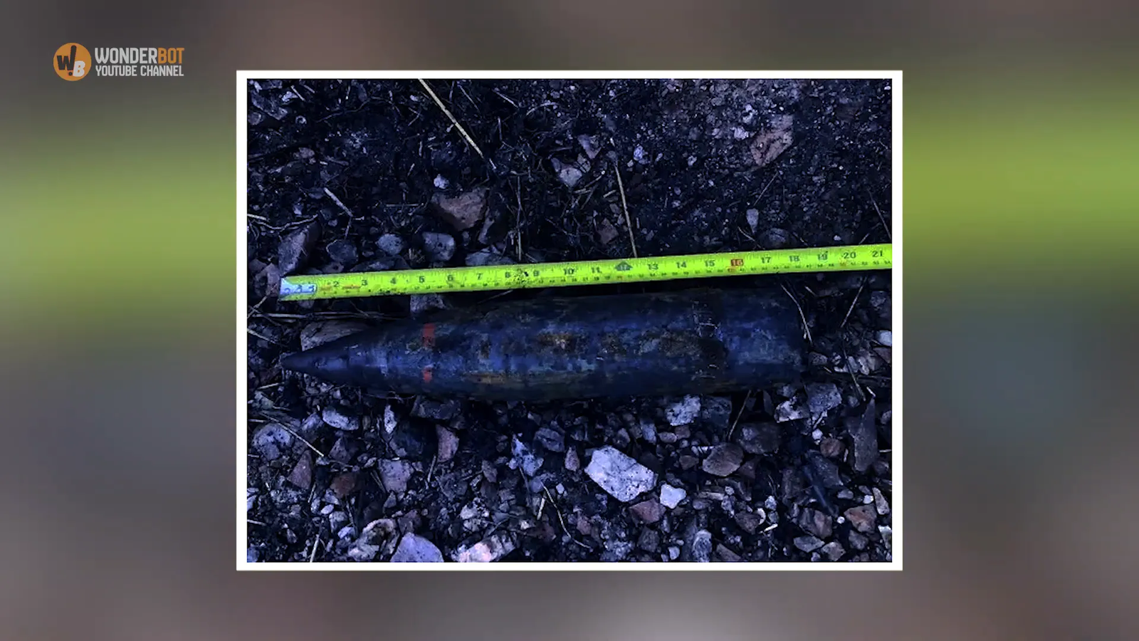 An official announces the discovery of the unexploded ordinance